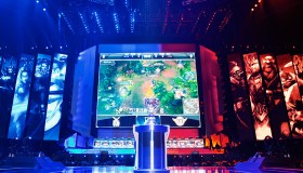 S15主题曲《登神》MV播放量破亿，好评如潮。